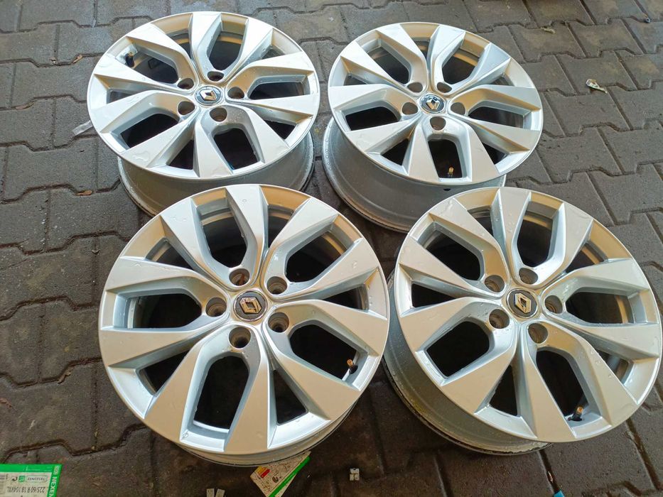 felgi aluminiowe RENAULT 5x114,3 et35 7jx17 jak Nowe