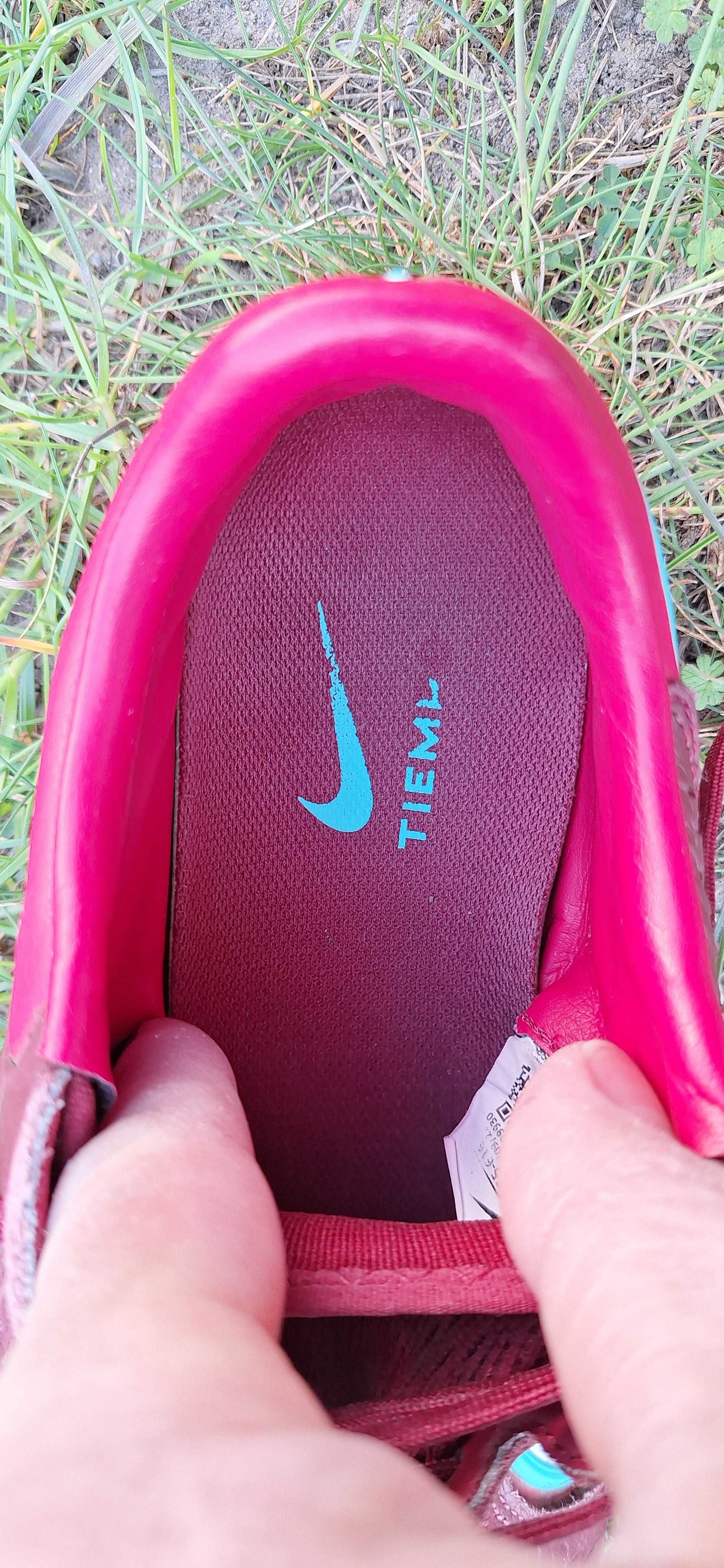 buty do gry w piłkę nożną