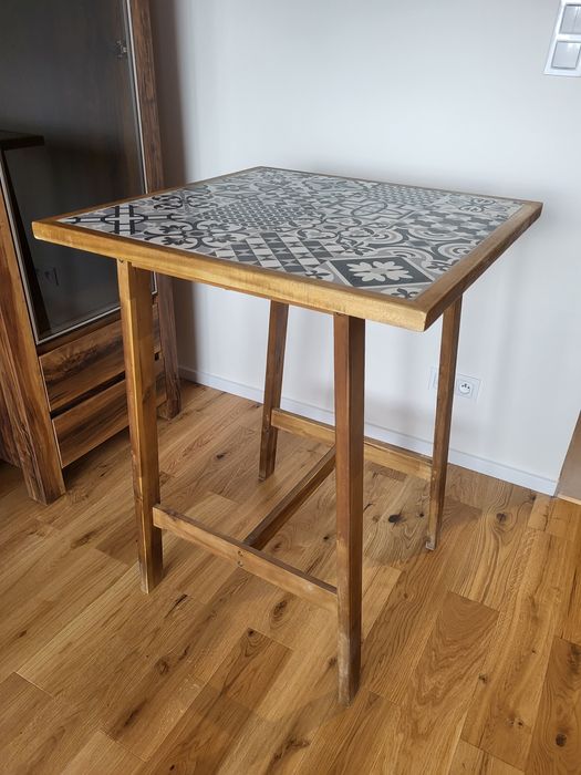 Stolik Azulejos drewno akacjowe