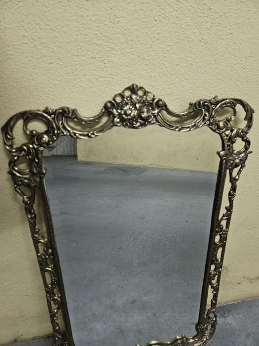 Espelho de parede antigo