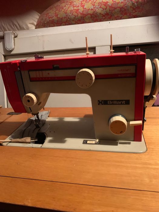 Старінні Швейні машини 4 штук самовывоз