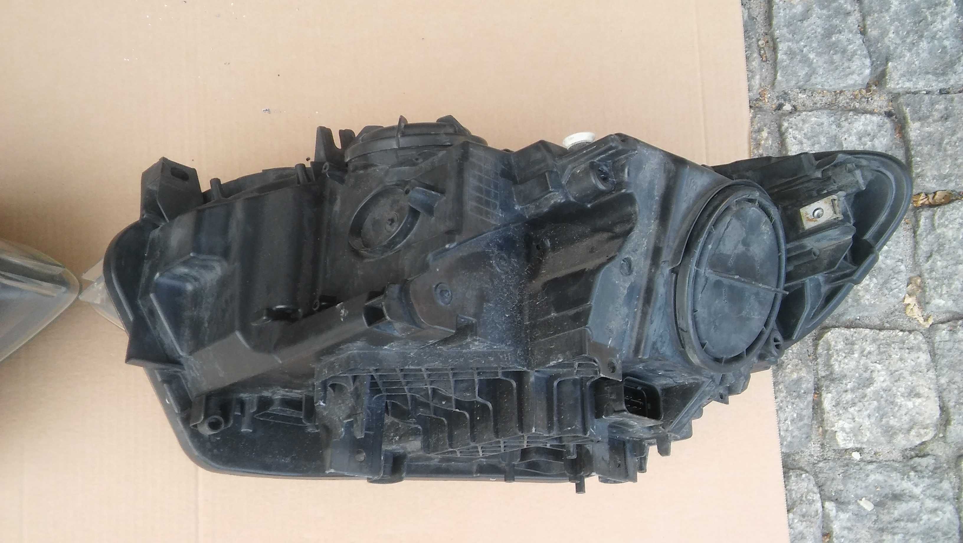 BMW 1,F20,od 11r,lampy przód,Lewa,Prawa,zwykłe H7,oryginał,Hella