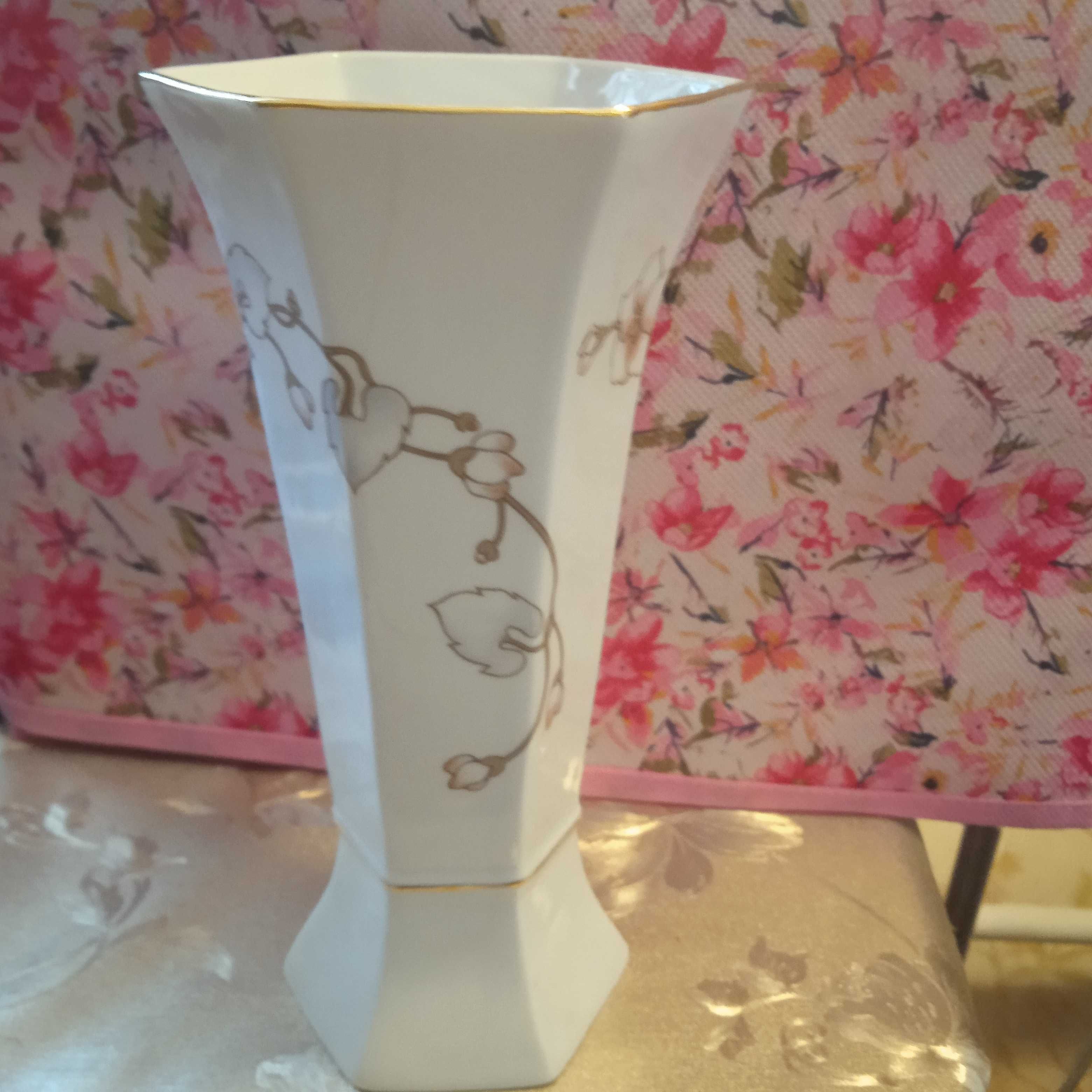 Винтажная ваза из тонкого фарфора , 20 см, Alba-Julia