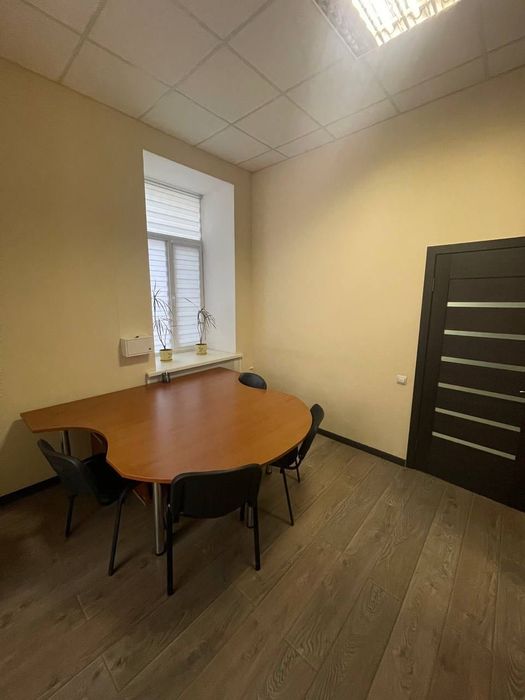 Здам 2 к.38 м.м.Університет,м.Вокзальна-8 хв.пішки