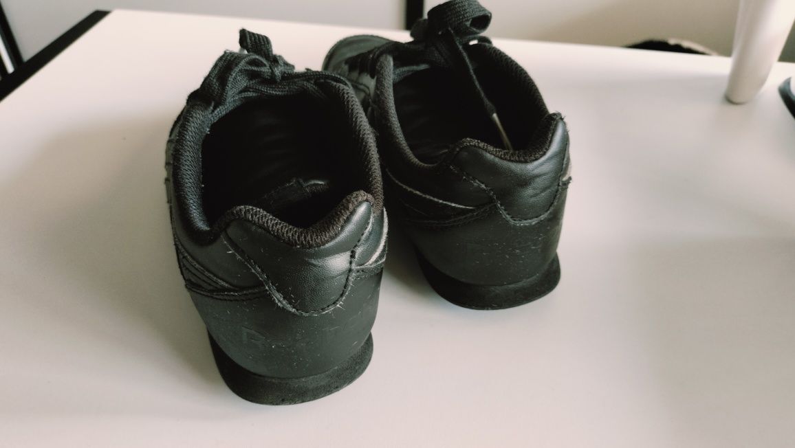 Adidasy Reebok czarne 34