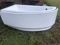 Sprzedam wanne z obudową. Lewa