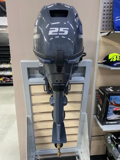 Yamaha silnik zaburtowy F25GETL sterowany przez manetkę. Dealer Gorzów