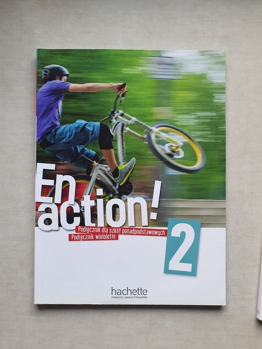 En action 2 podręcznik i ćwiczenie francuski
