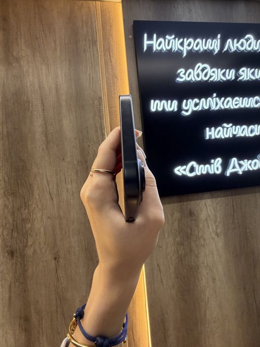 Used IPHONE 16 256 Black Neverlock Костюшка,5 igrand