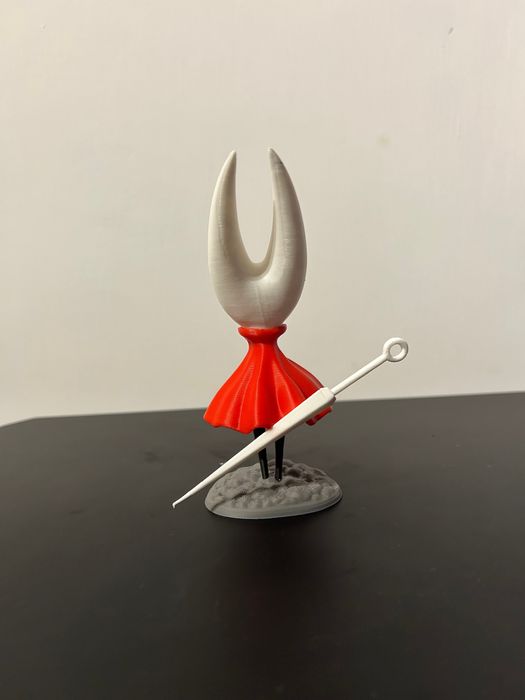 Калекційна іграшка персонажа Hornet з гри Hollow Knight