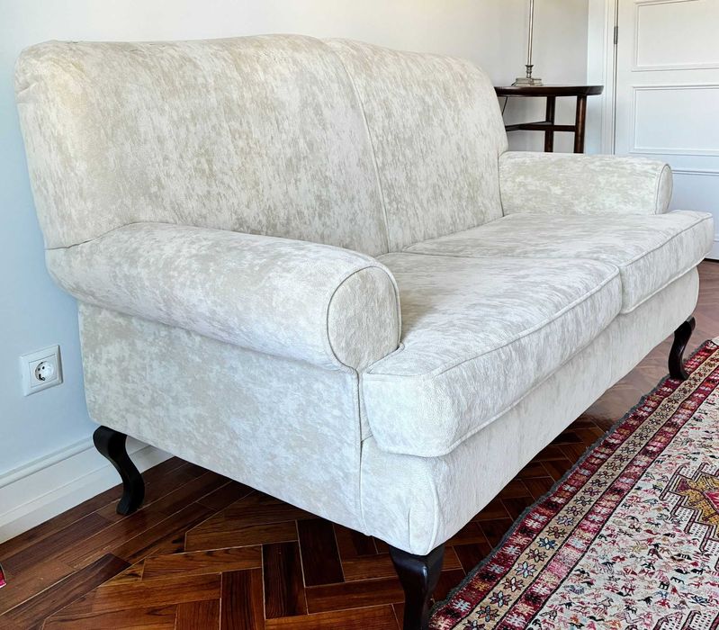 Sofa e Poltrona em alcântara bege