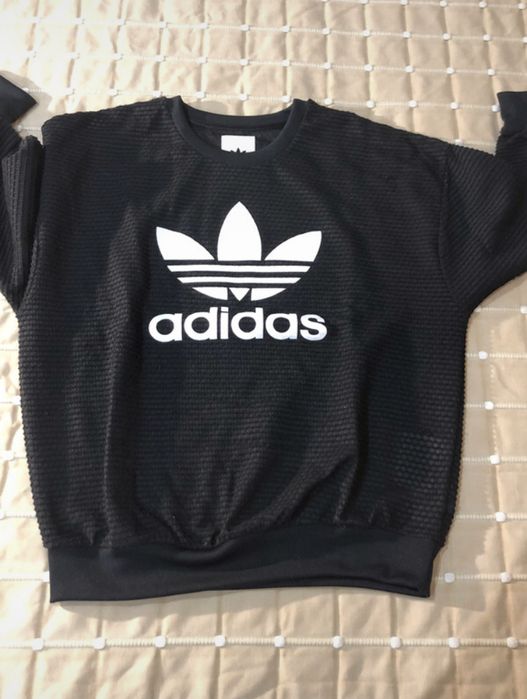 Camisola Adidas preta