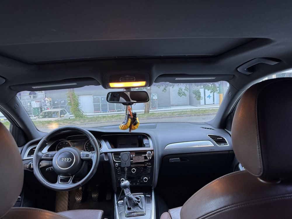 Audi a4 b8 2012.