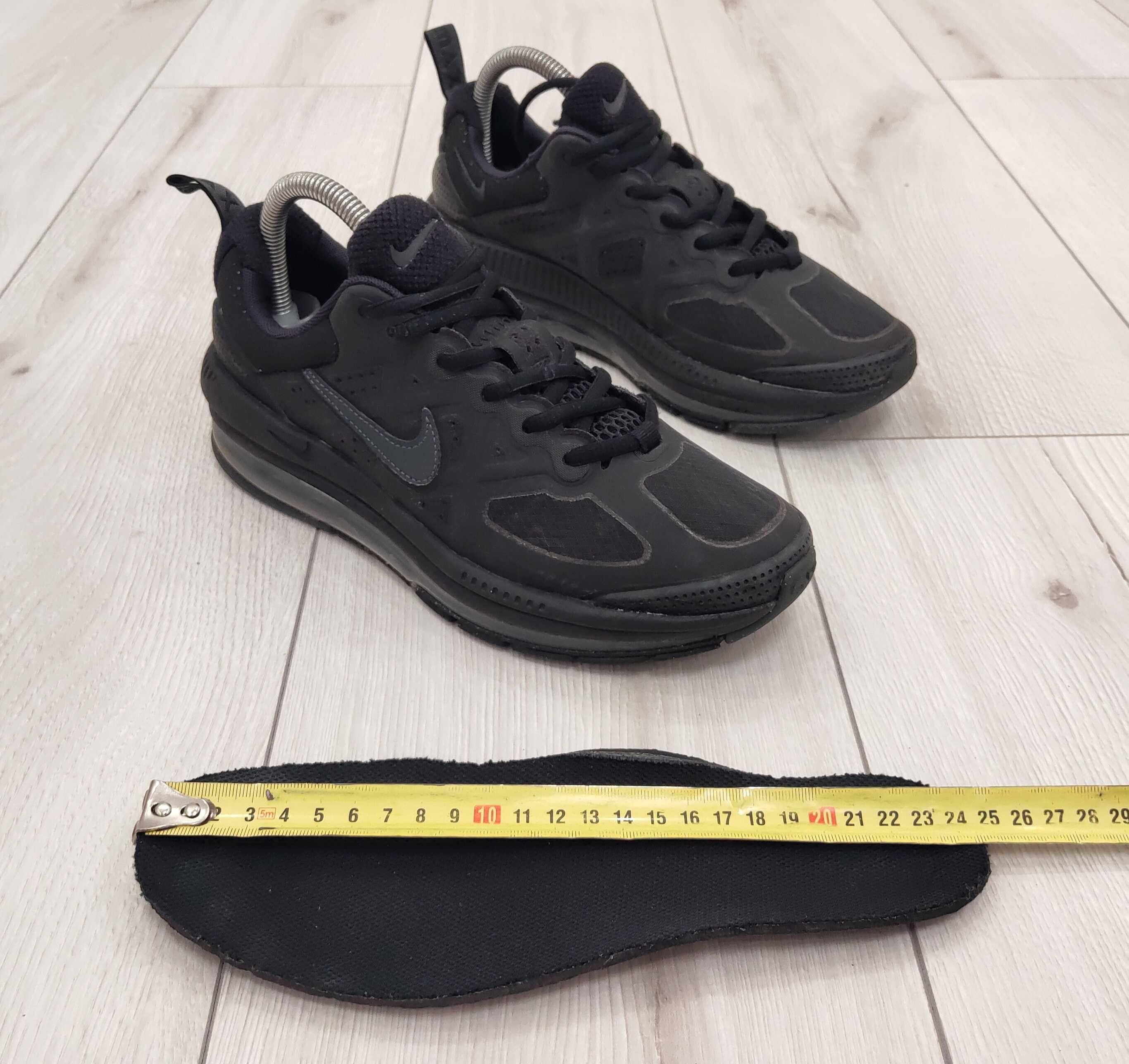 Женские кроссовки nike air max genome triple (24,5 см)