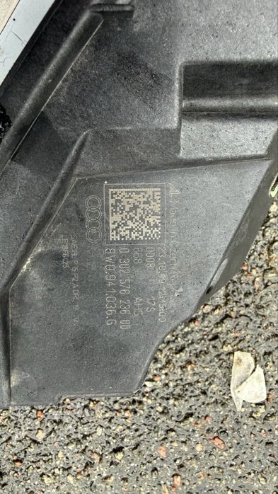 Фара Audi A4B9 matrix led