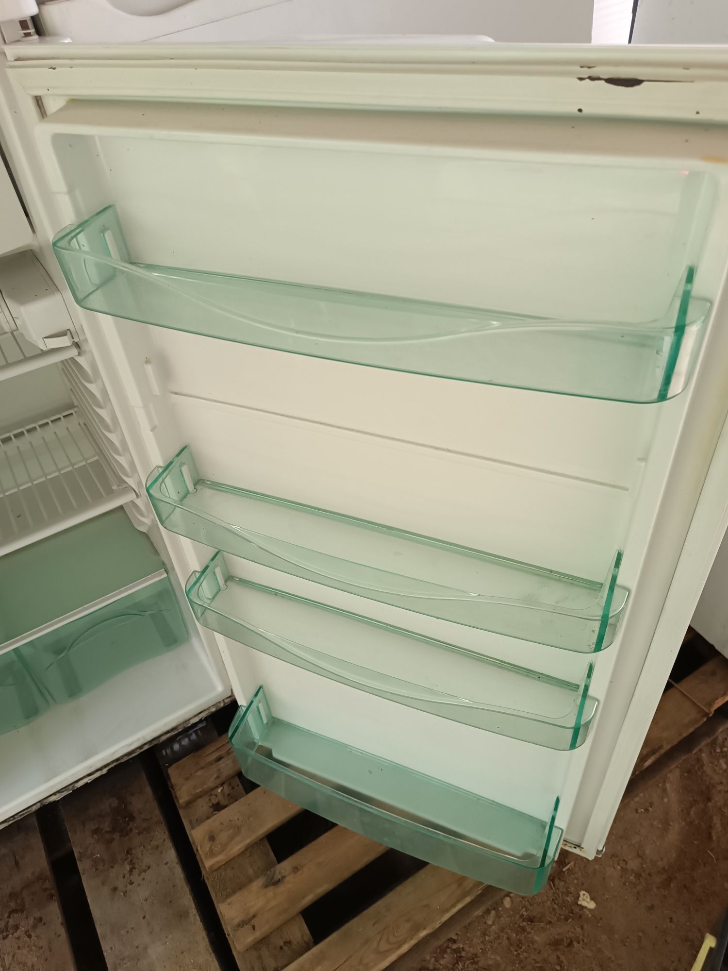 Lodówka Polar CP200