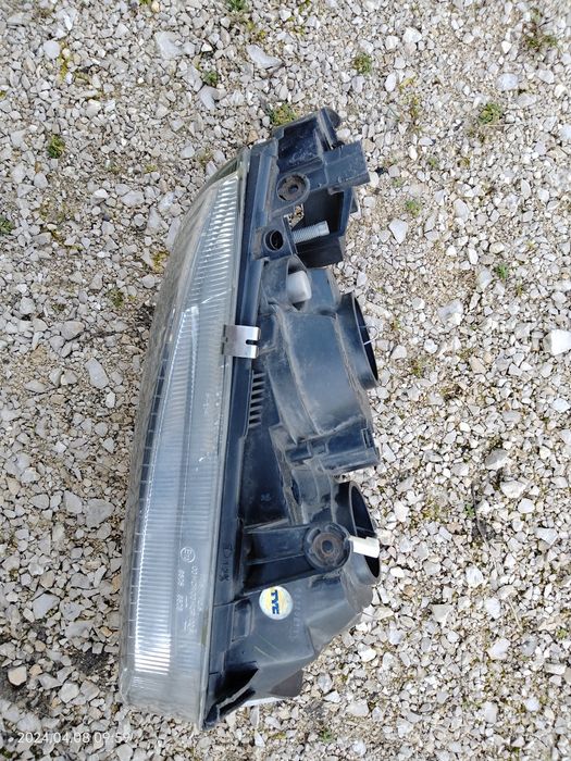 Lampa przednia prawa nissan almera N16