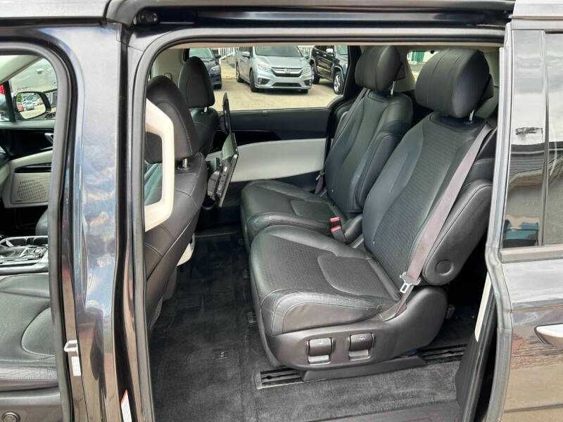 2022 Kia Carnival