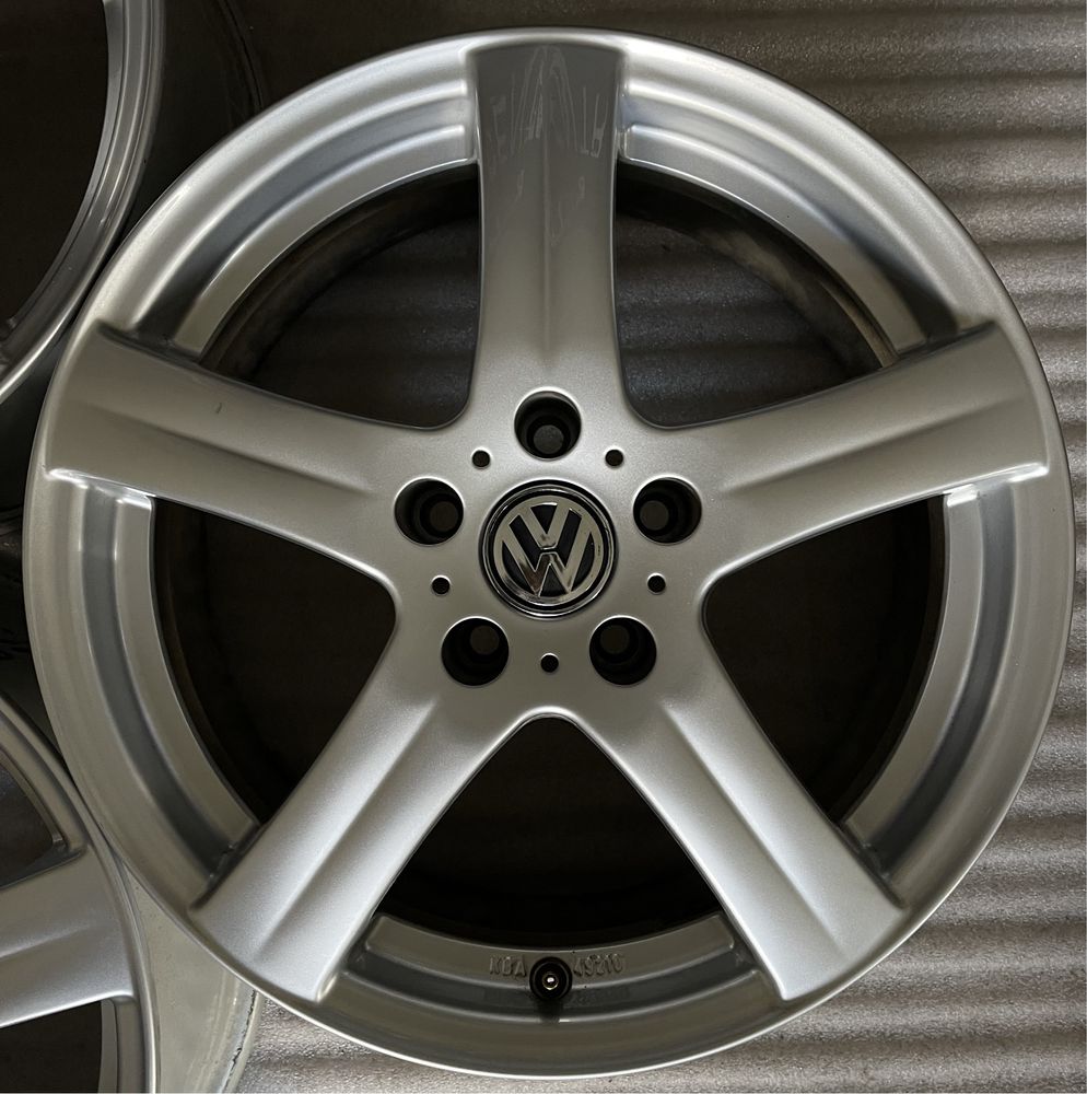 Диски R17 5x112 Et38 7J. VW Golf Jetta Passat Tiguan CC Skoda Octavia