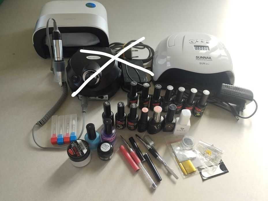 Лампи та інше для манікюру