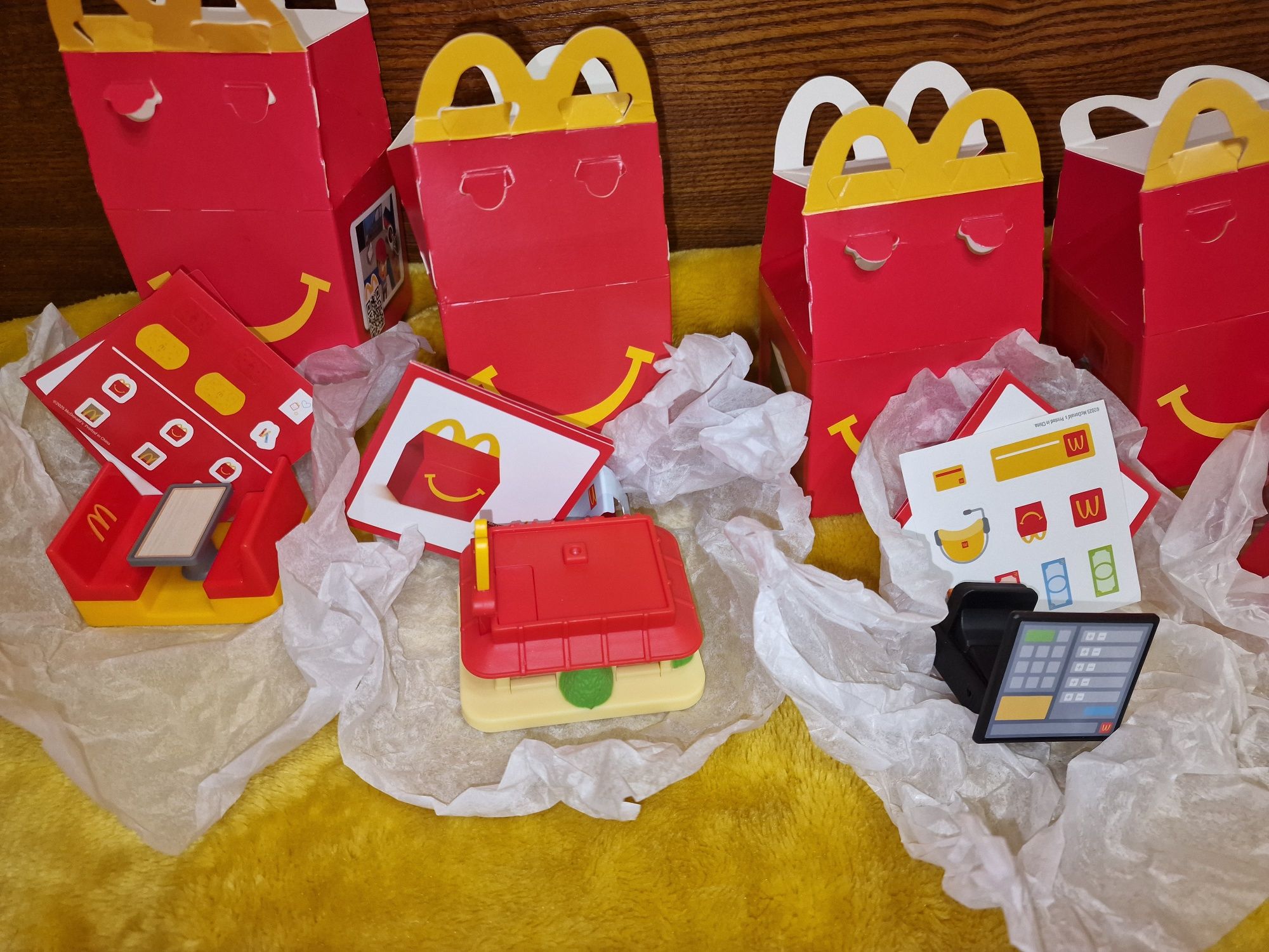 Хеппі міл міні McDonald's мини Макдональдс фігурки каса столик підніс.