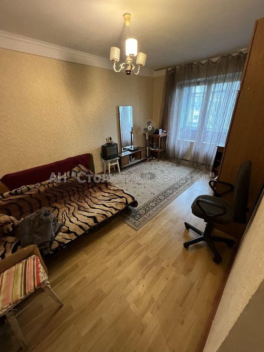 Борщагівка Жуля Верна 13б (колишня Ромена Роллана 13б )