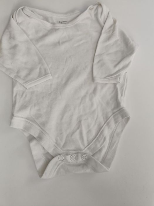 Białe body dziecięce r 56 do odświeżenia stan jak na zdjęciu