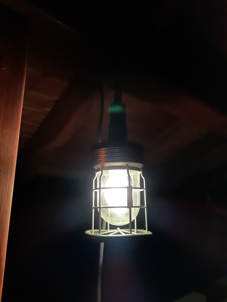 Lampa przenośna warsztatowa retro PRL vintage 7m