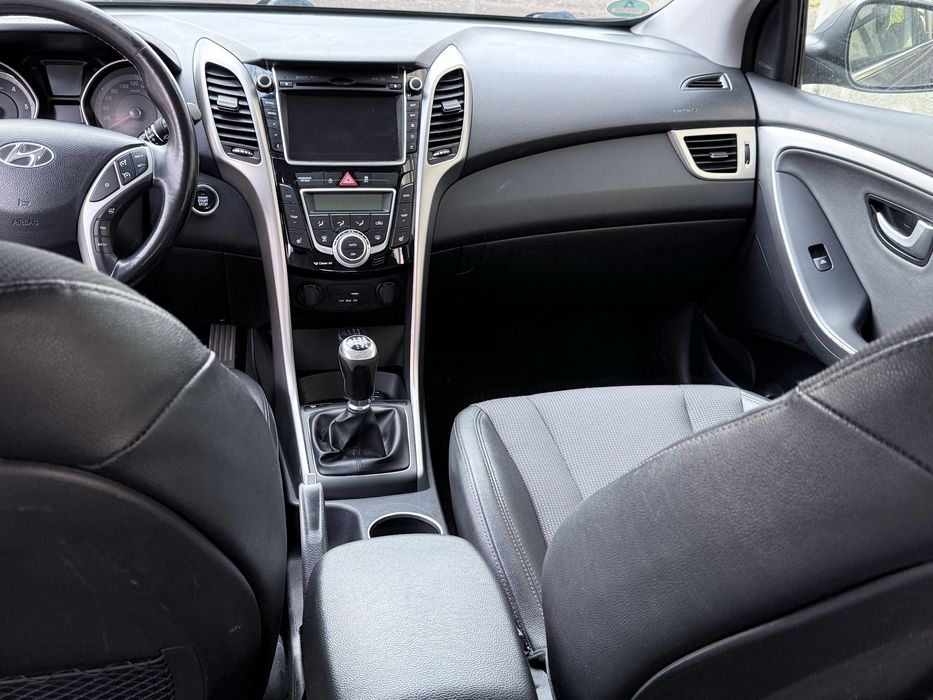 Hyundai I30   1,6 CRDI