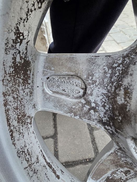 5×120R16 ET18 7J Диски BMW Opel vivaro Volkswagen T5
L
Opel Insig