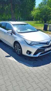 Toyota Avensis salon Polska 2015r