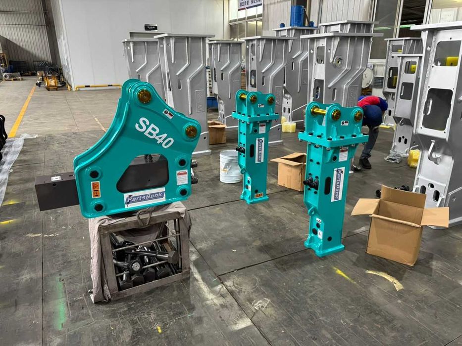 Гідромолот для JCB 3cx 4cx CAT 428 Volvo BL 61 Volvo BL 71