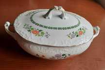 Vendo serviço completo de jantar de porcelana SPAL novo