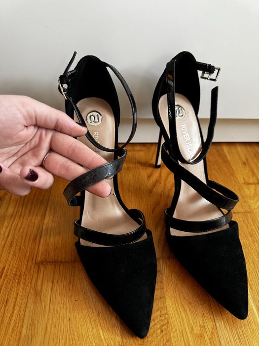 Чорні туфлі River Island