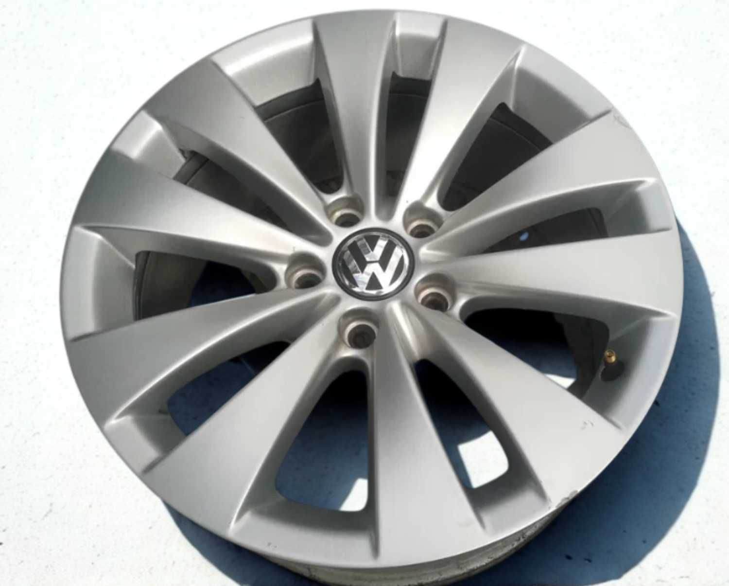 Felgi Alu R17'' 5x112 volkswagen golf caddy passat arteon 8j r-line