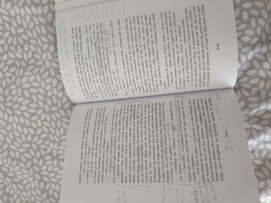 Livros diversos em bom estado