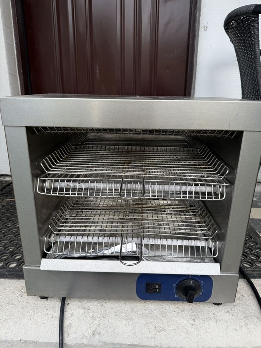 Toster , opiekacz, bulek zapiekanek