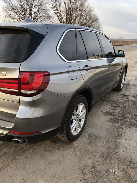 Продається БМВ  Х-5 2017 року