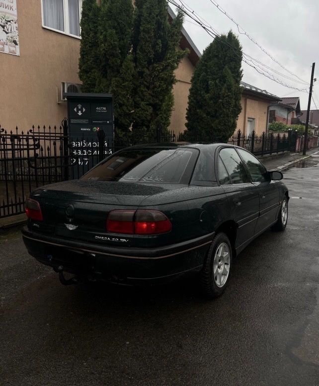 Opel Omega на продажі