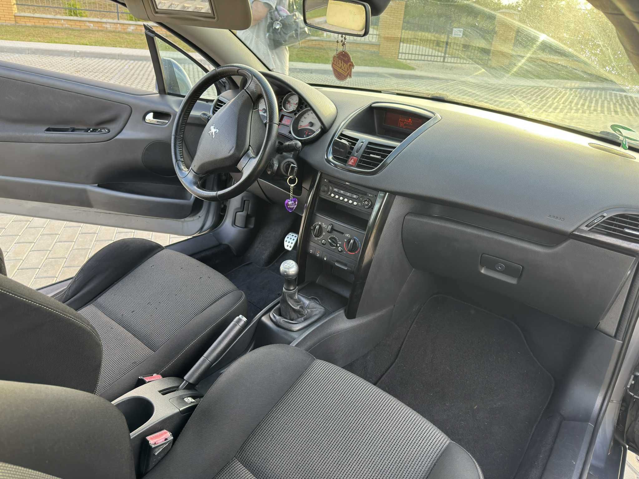 Peugeot 207CC 1.6