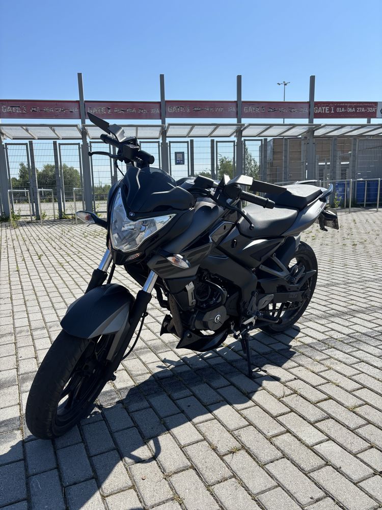 Bajaj pulsar ns 200 2020