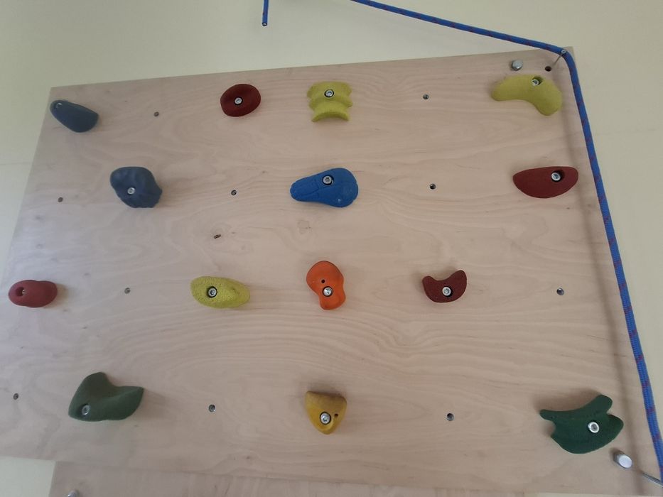 Sprzedam 2 panele wspinaczkowe w bardzo dobrym stanie