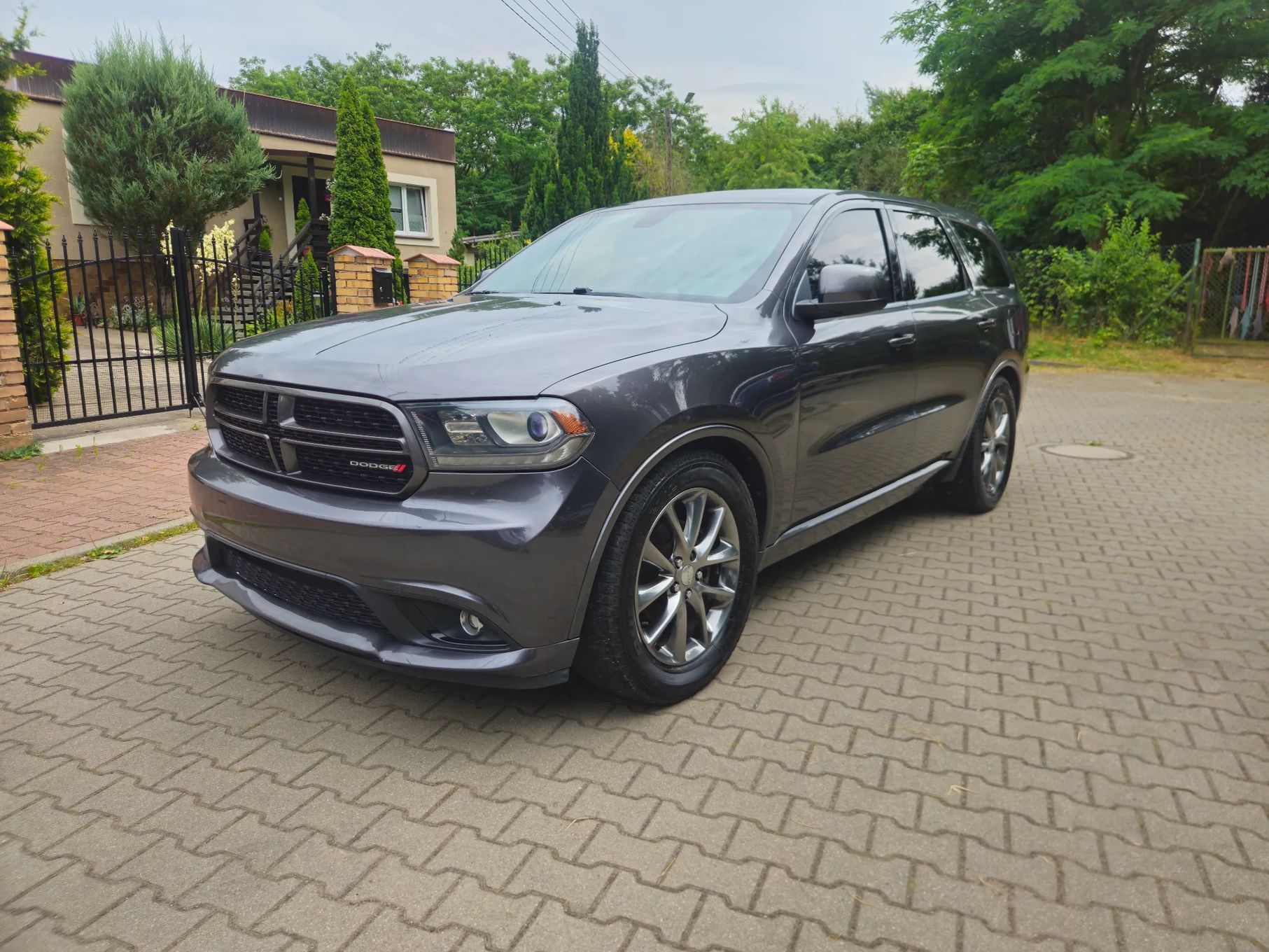 Dodge Durango Po Oplatach Zapłacona Akcyza 7 miejsc stoi w PL