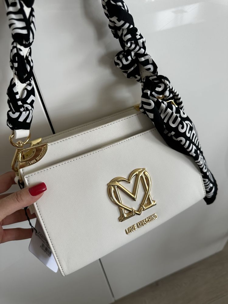 Biała elegancka torebka Love Moschino