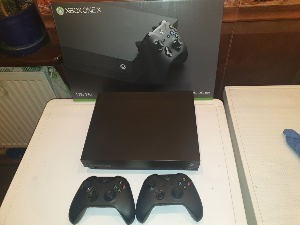 Поодам Xbox One X