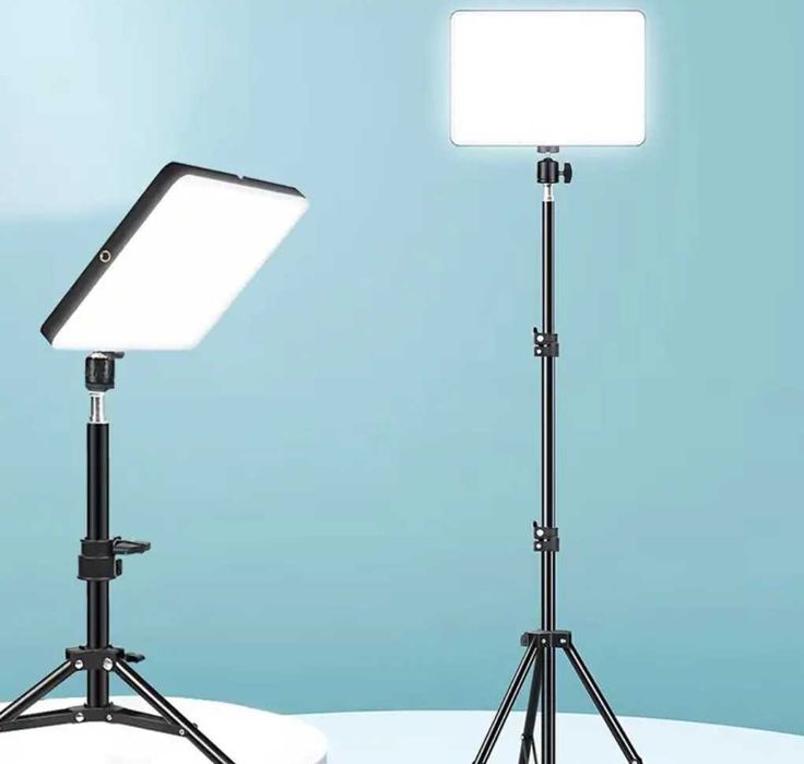 Лампа на штативі LED- USB