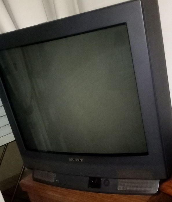 TV Sony black trinitron