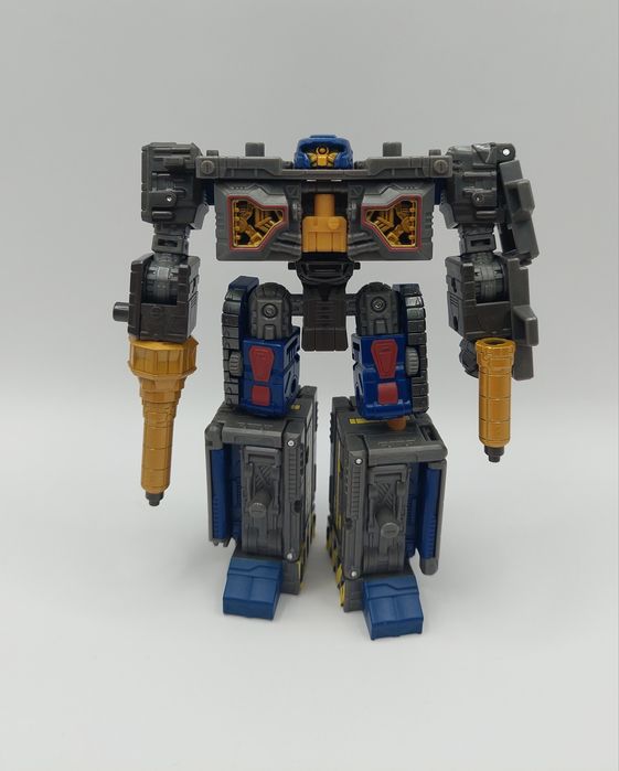 Transformers Earthrise Deluxe Class Overair