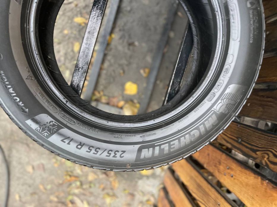 Шини б/у 235/55 r17 Michelin 22 рік