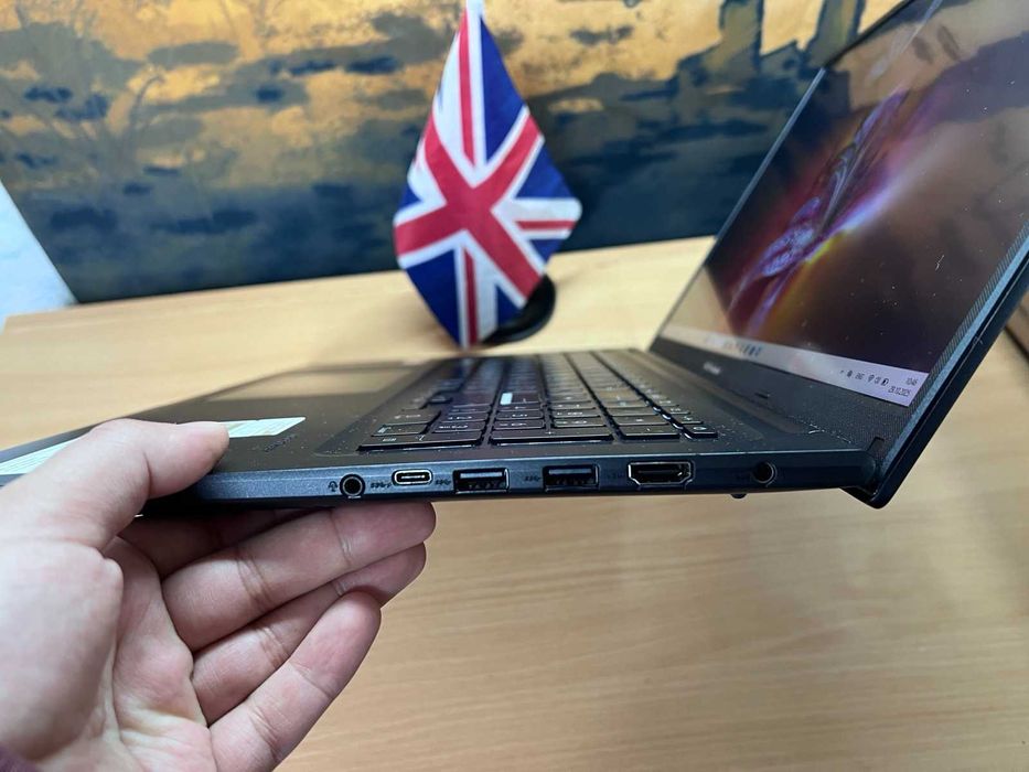 ASUS Vivobook M3704YA 17X 17.3"IPS FHD Ryzen 5 7530U 16/512Gb Vega 7